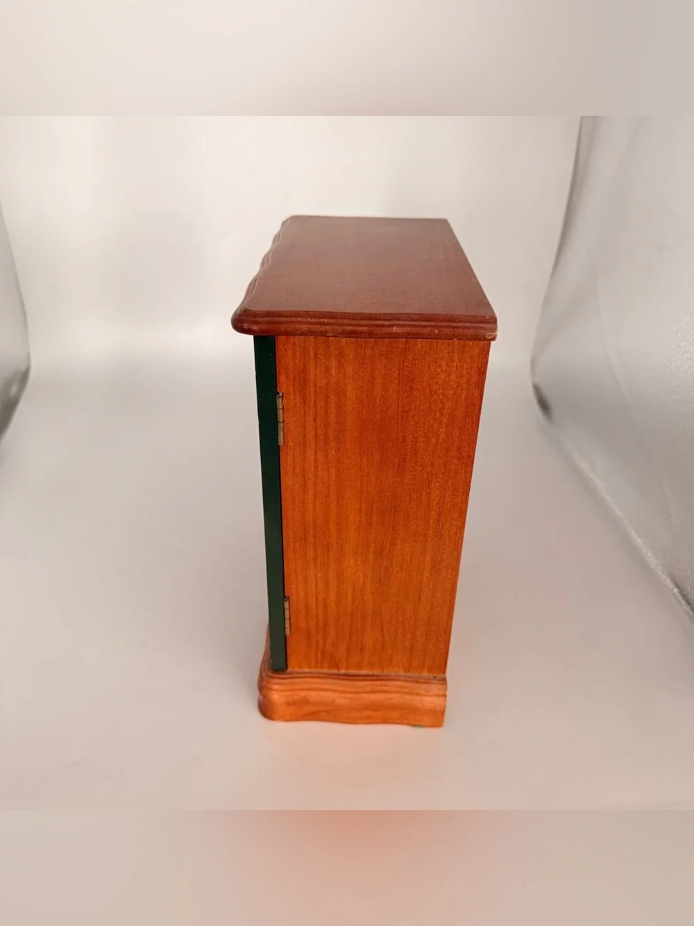 Vintage Wood Jewelry Box 4 drawers 1 door for Necklaces